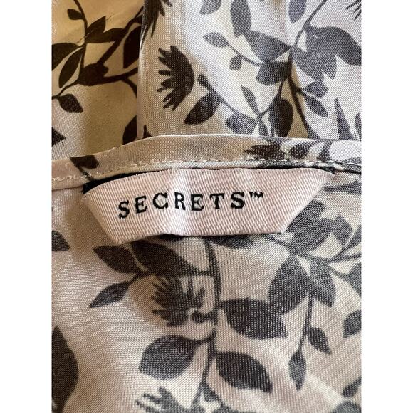 Secrets Soft Pink Mini Dress With Grayish Brown Floral Print - Picture 3 of 4